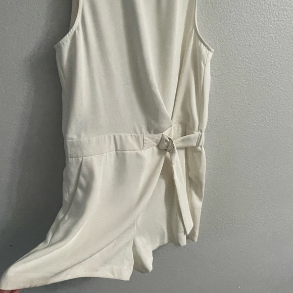 Topshop White Belted Playsuit Shorts Jumpsuit Romper Size 8 - Picture 4 of 12
